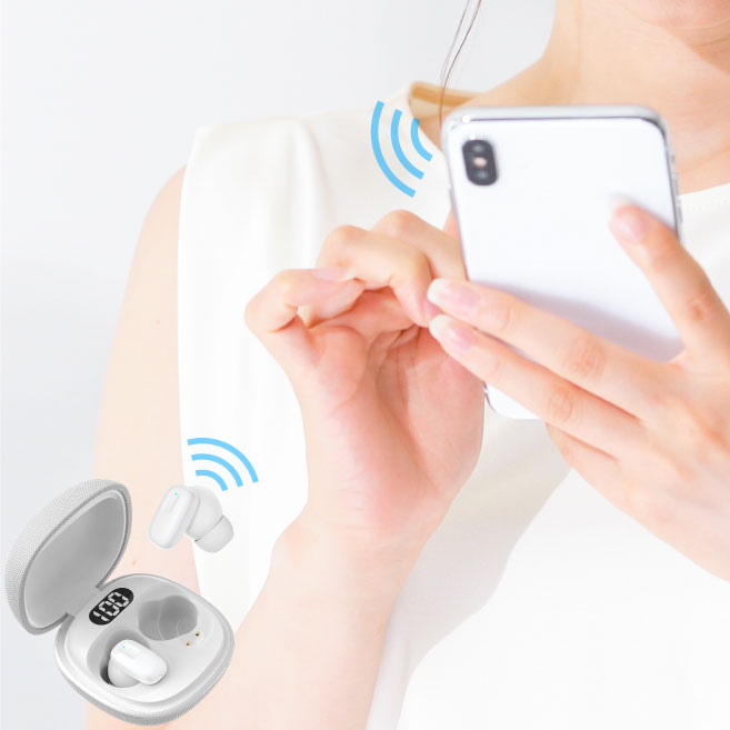 タッチ式センサー搭載、イヤホンで簡単操作き